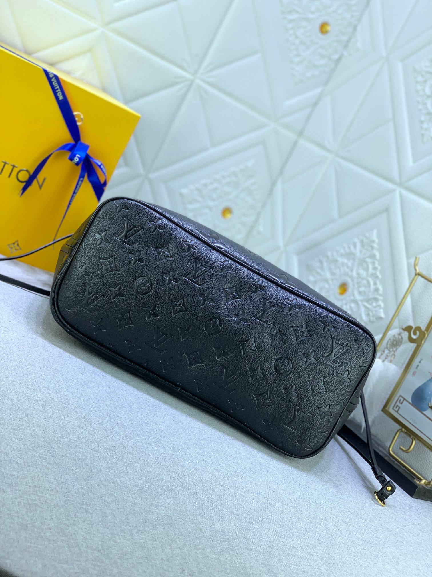 LV Neverfull MM Bag