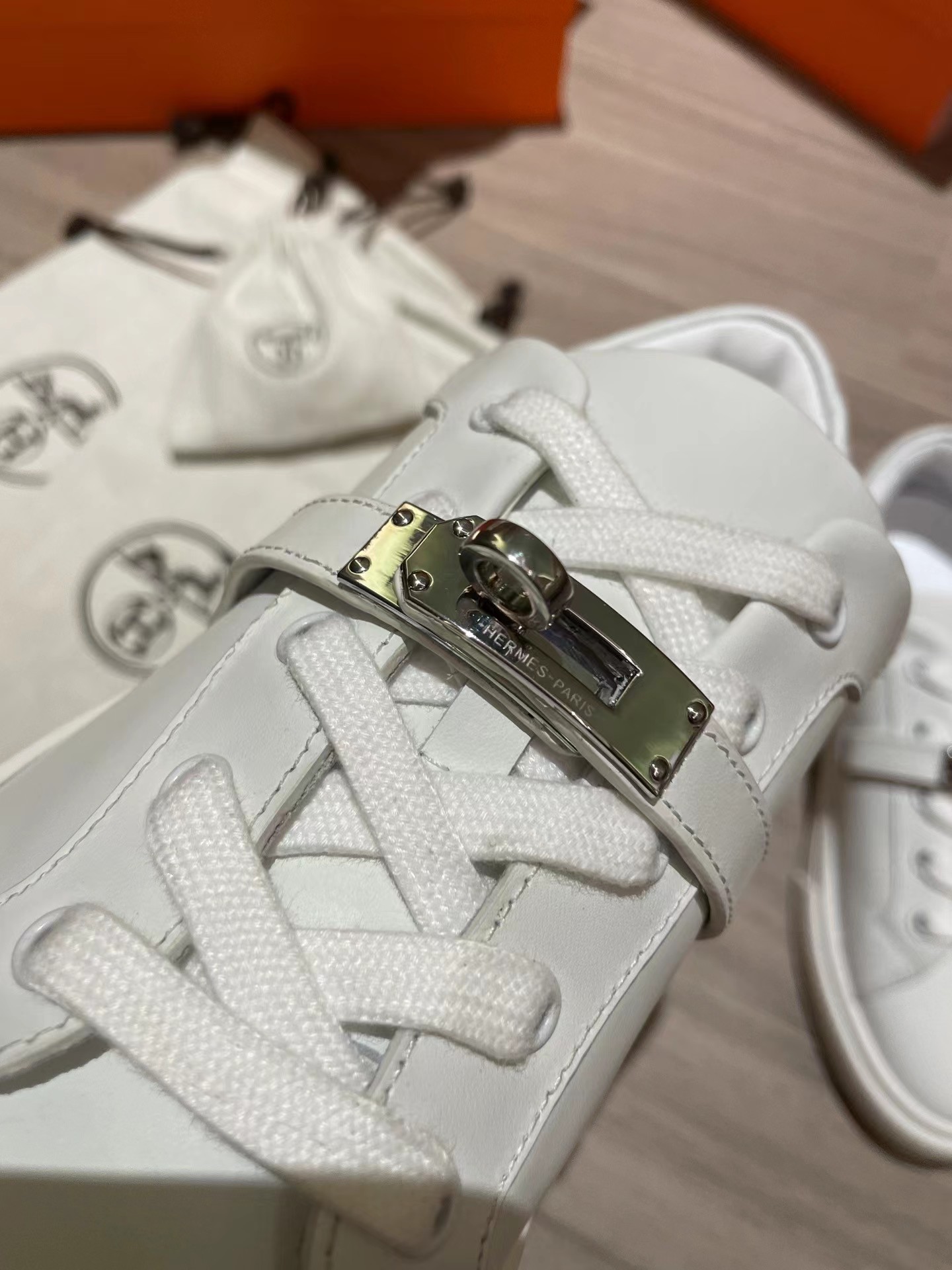 HERMES Kelly Sneakers