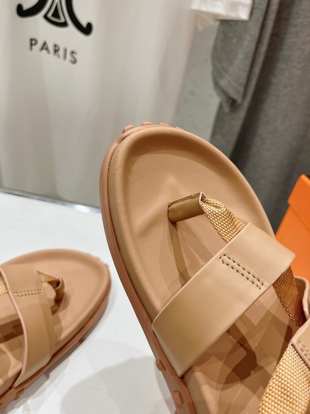 HERMES flip-flops sandals