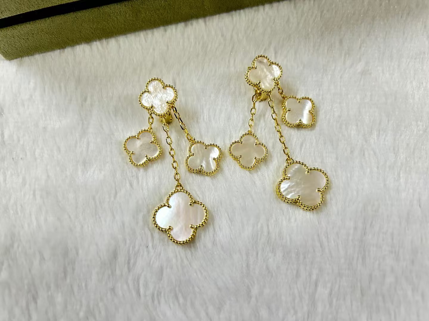 Van Cleef & Arpels bracelet