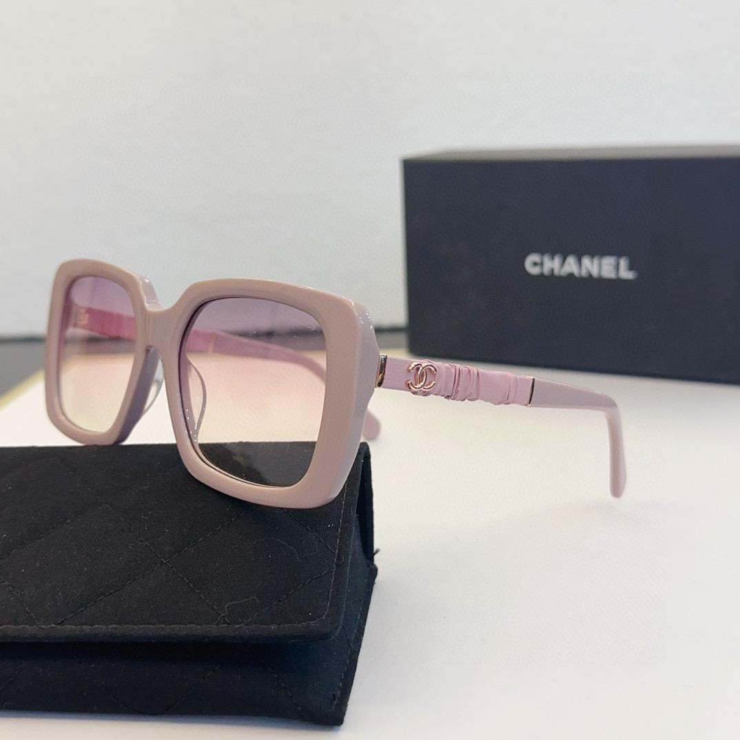 CHANEL sunglasses