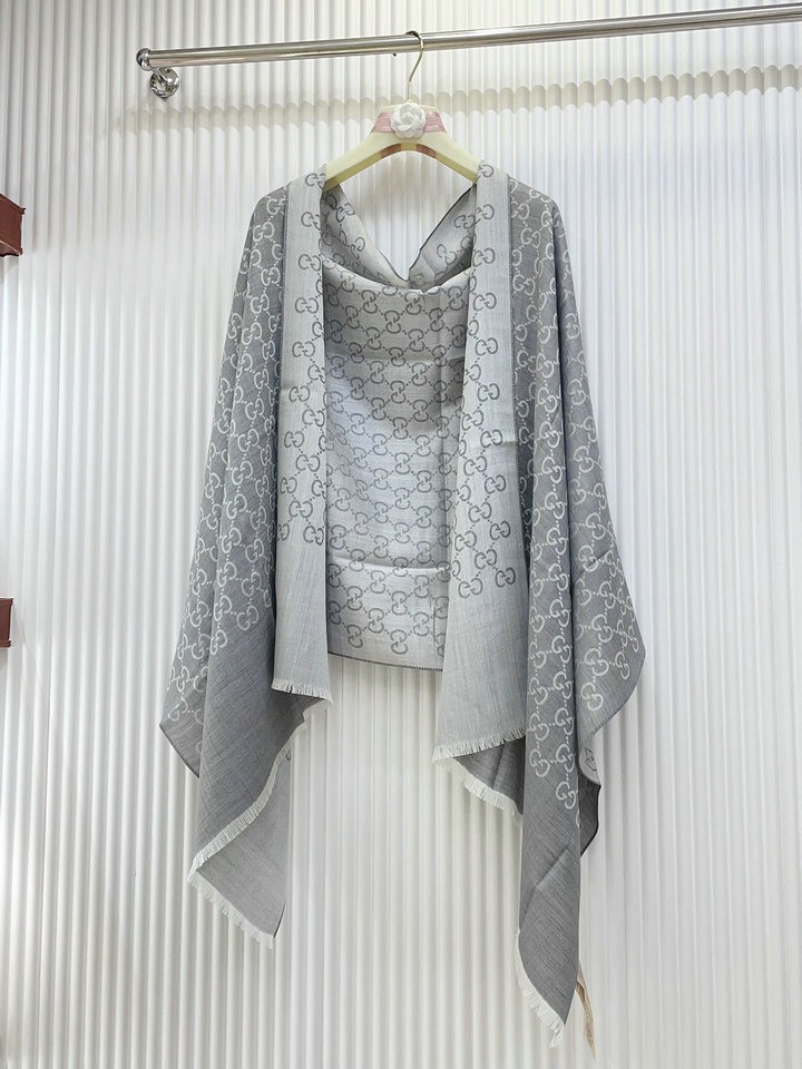 GUCCI Scarf