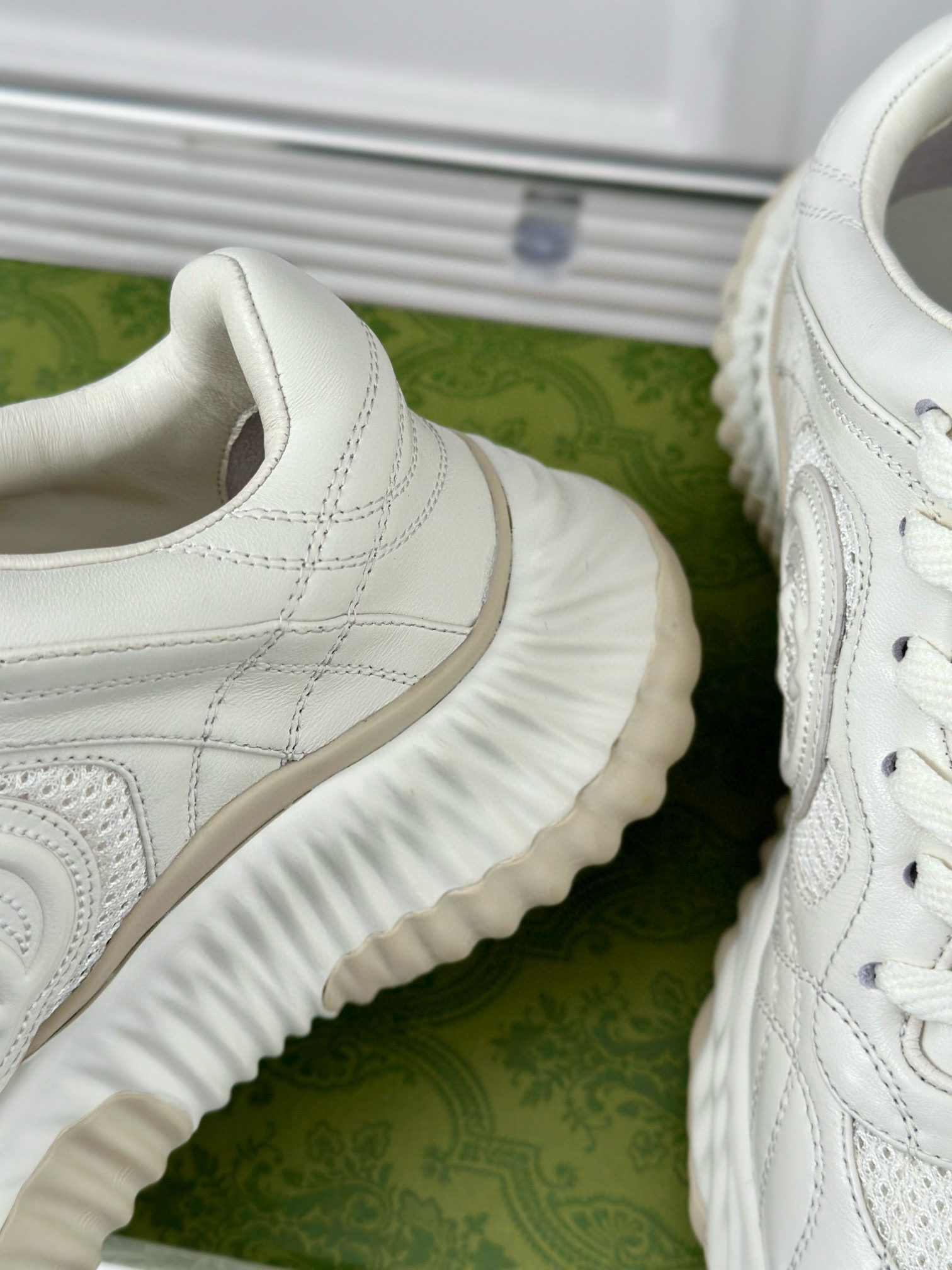 GUCCI Ripple Sneakers