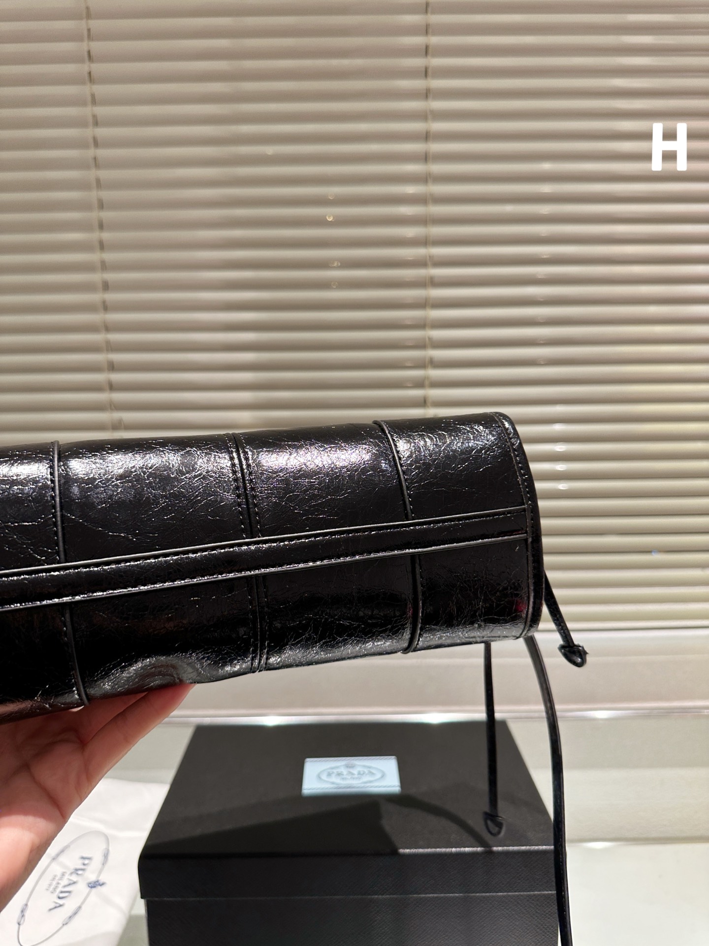 PRADA Handbag （26cm）