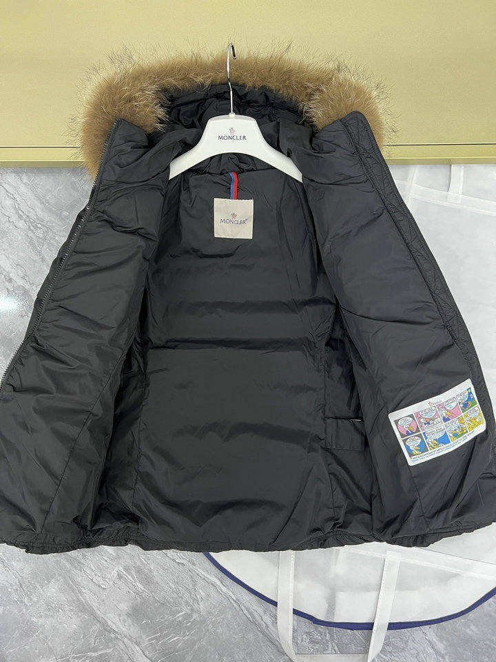 MONCLER Short down jacket with fur collar