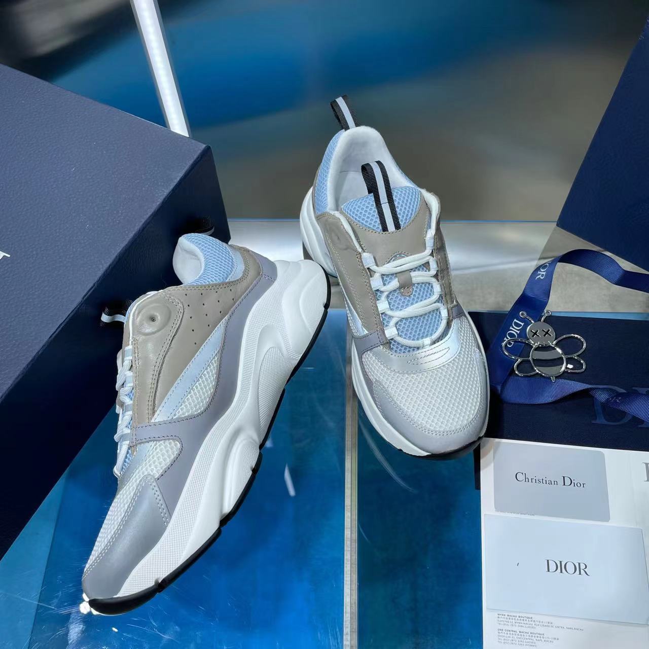 DIOR B22 Sneakers