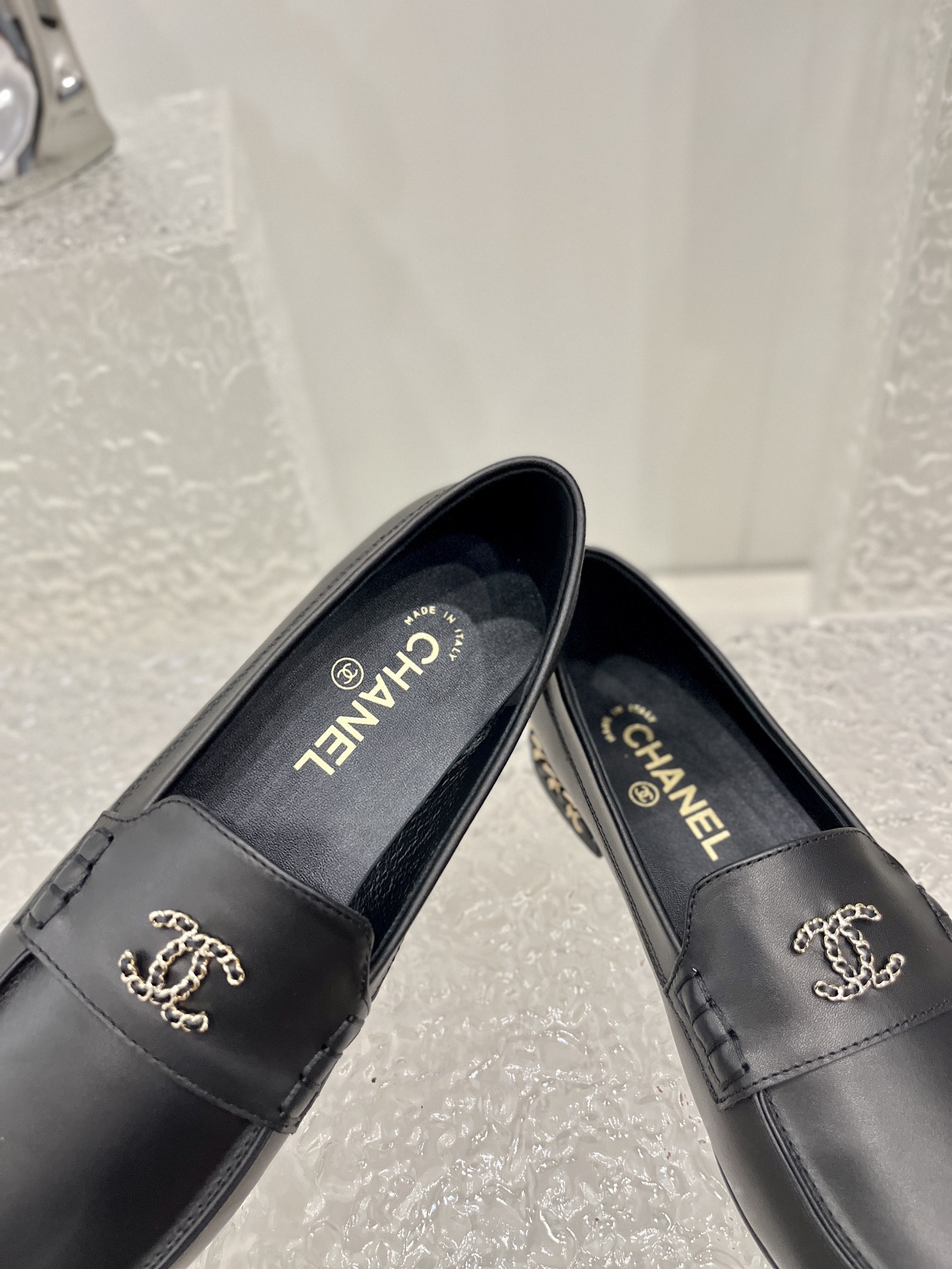 CHANEL Chain loafers