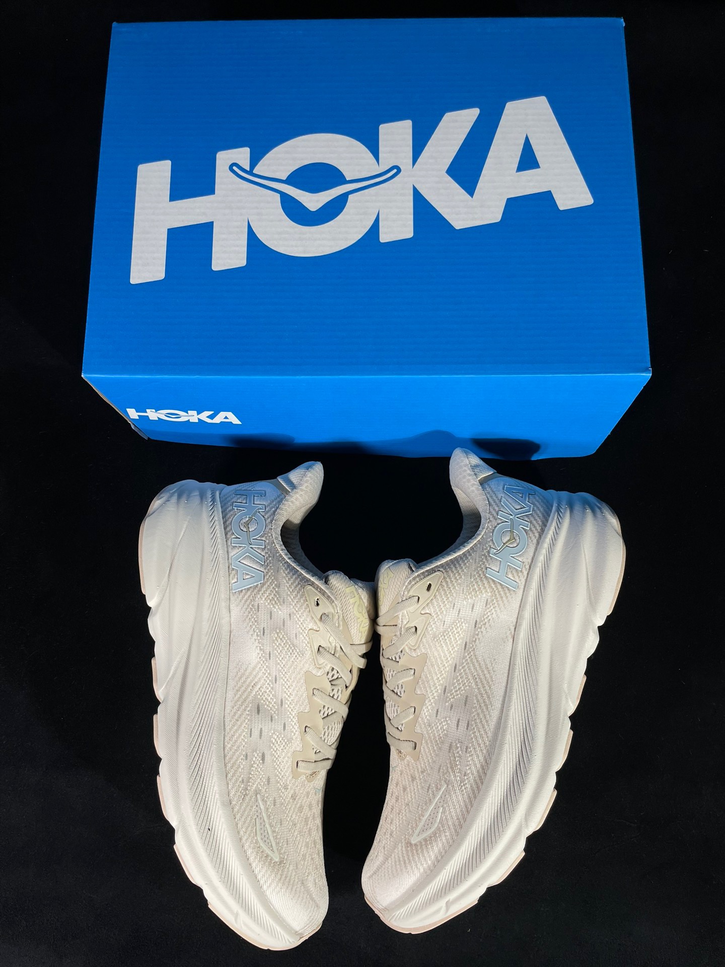 HOKA One One Clifton 9 Running shoes