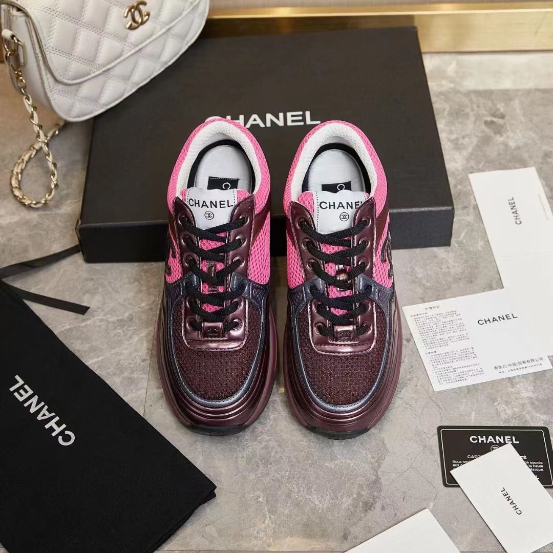 CHANEL Casual Sneakers