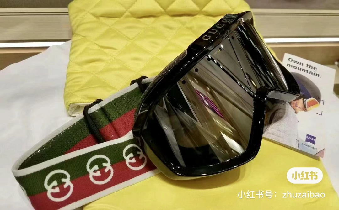 GUCCI ski goggles