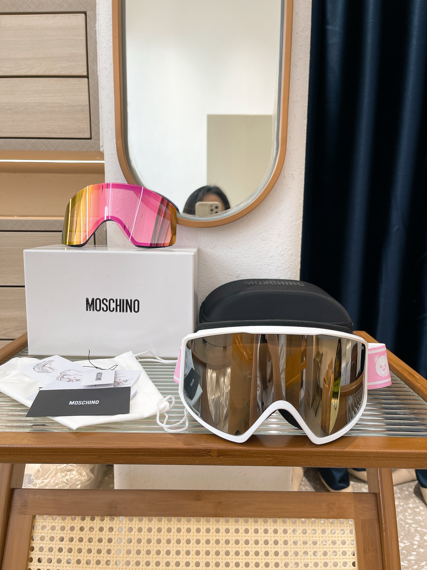 MOSCHINO ski goggles