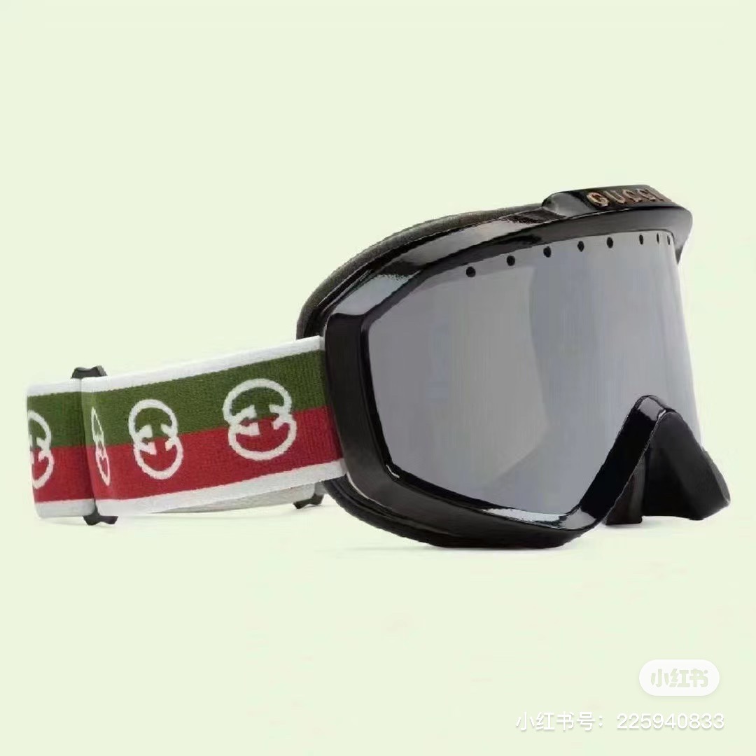 GUCCI ski goggles