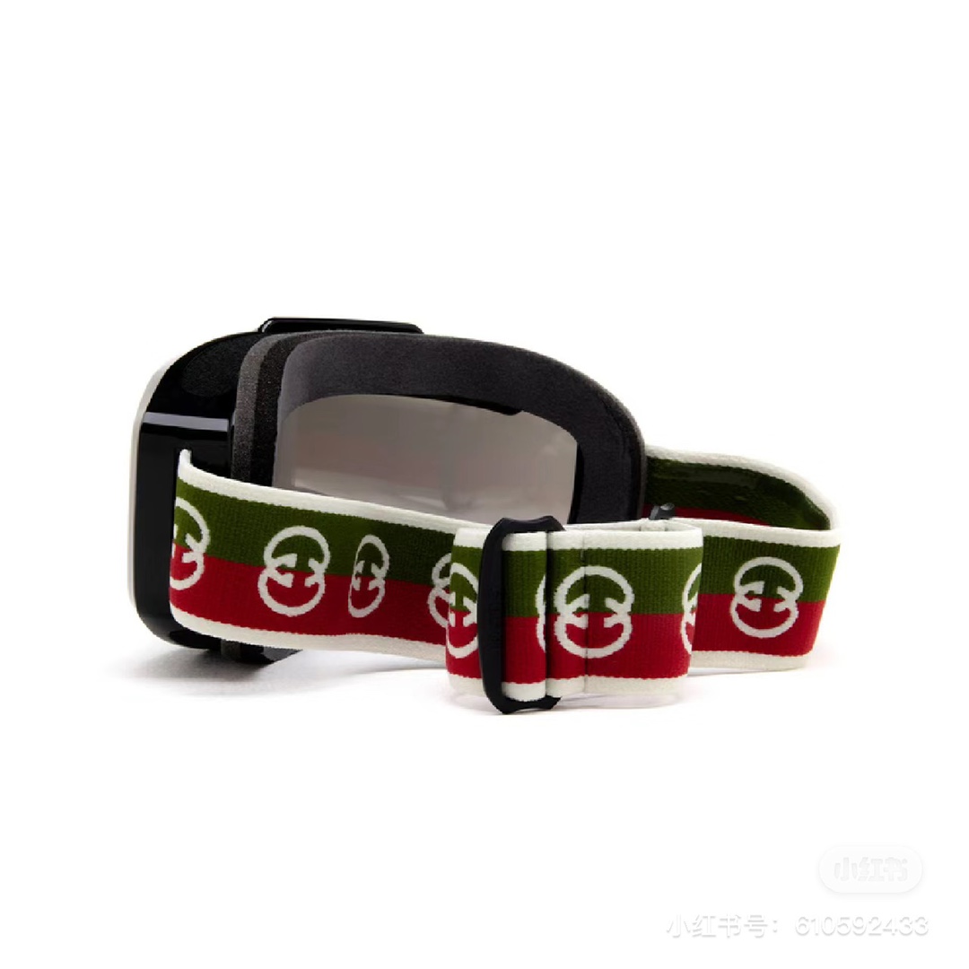 GUCCI ski goggles