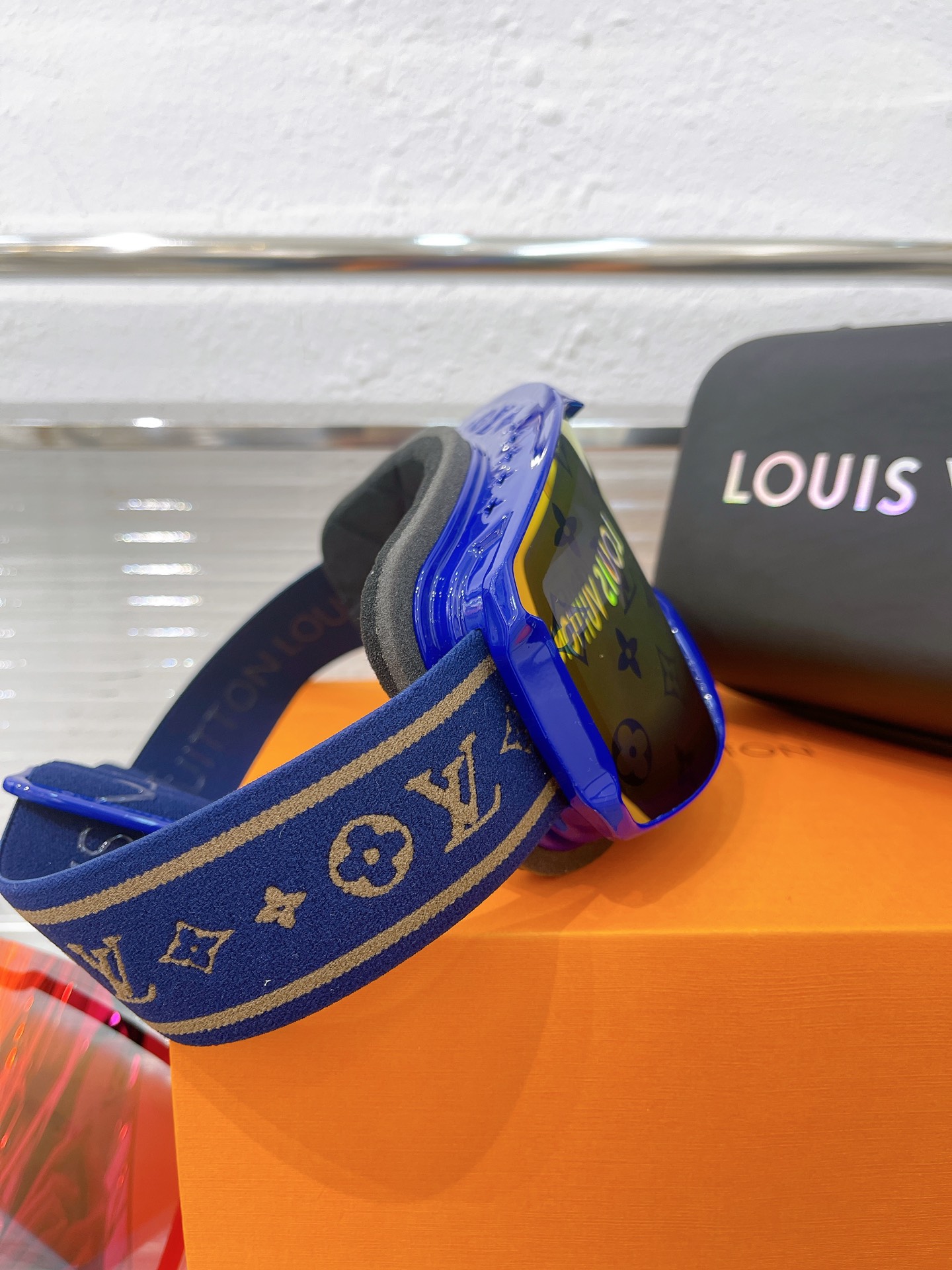 LV ski goggles