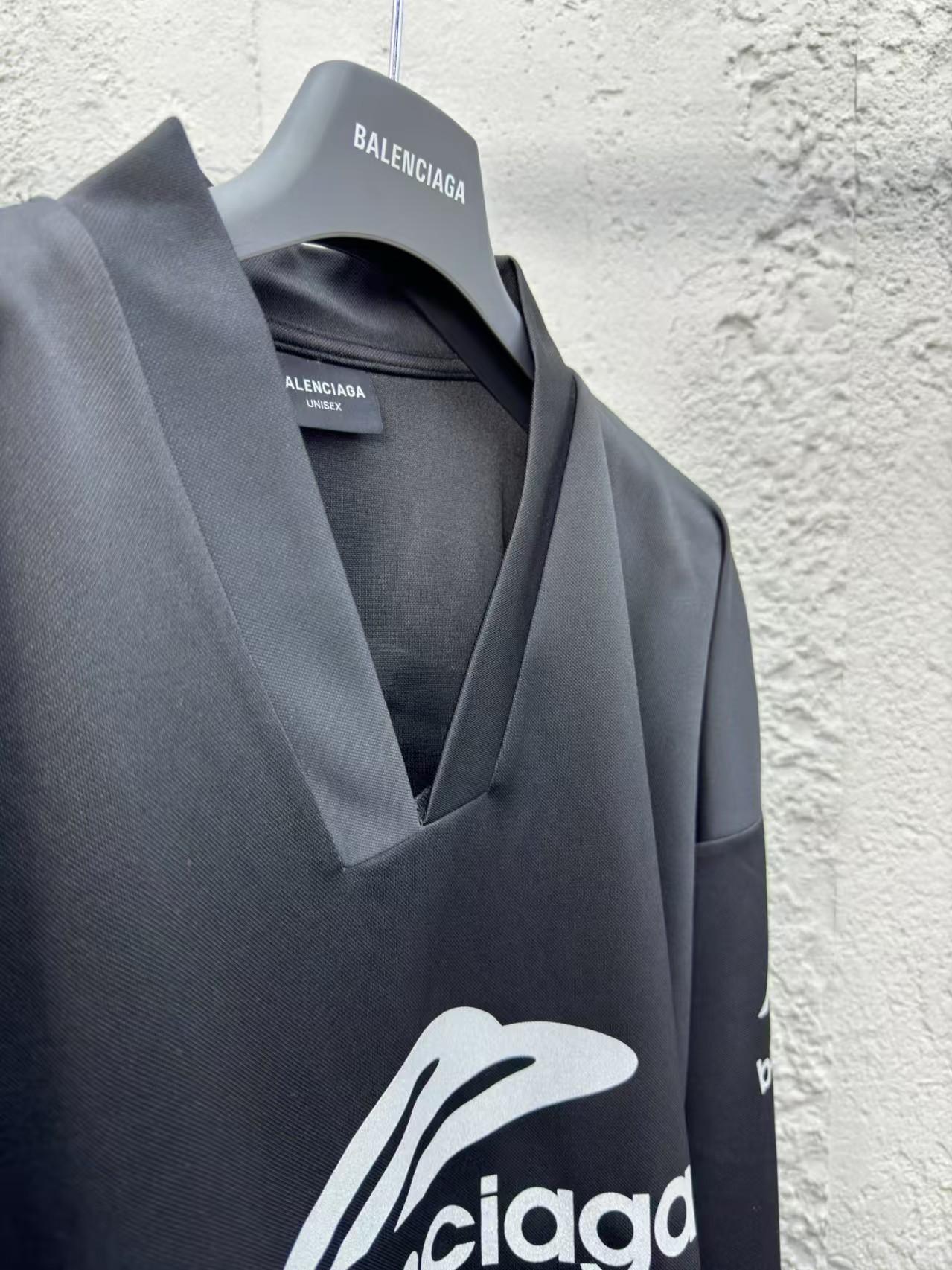 BALENCIAGA Ski series V-neck long sleeve