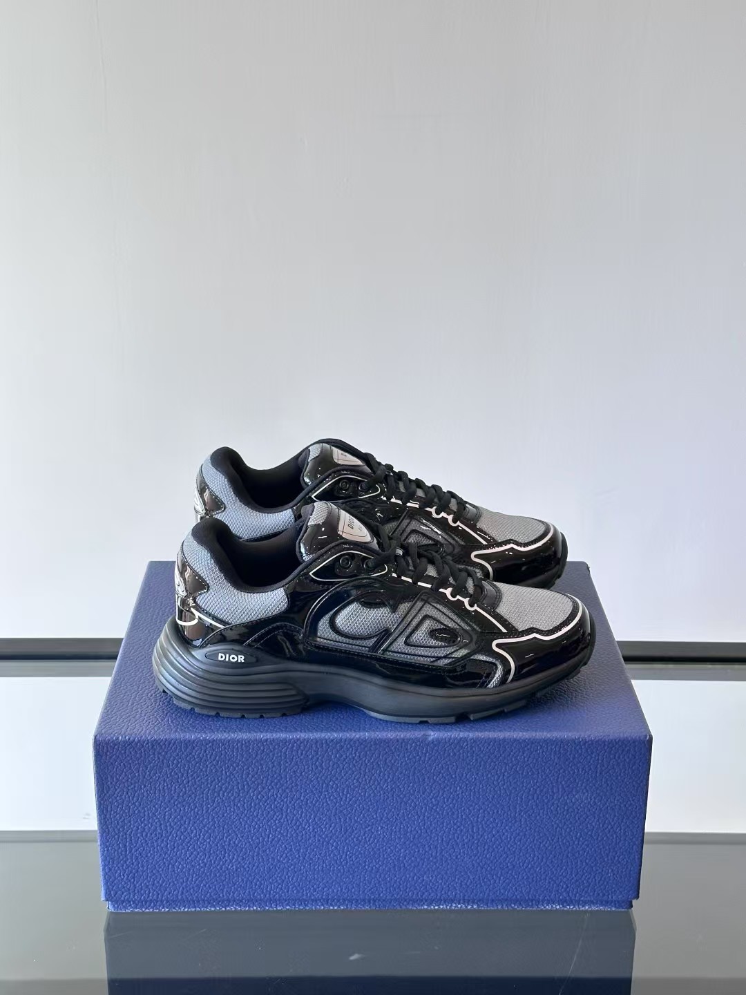 DIOR B30 SNEAKERS