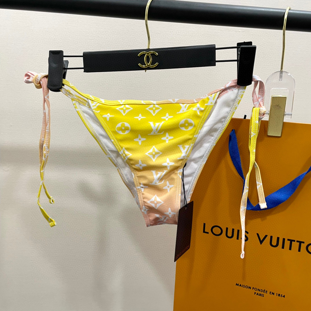LV bikini+gauzy skirt