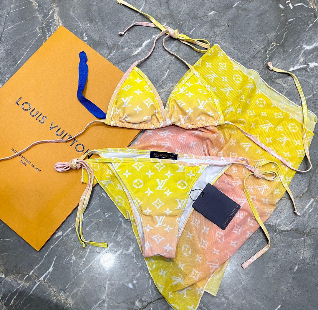 LV bikini+gauzy skirt