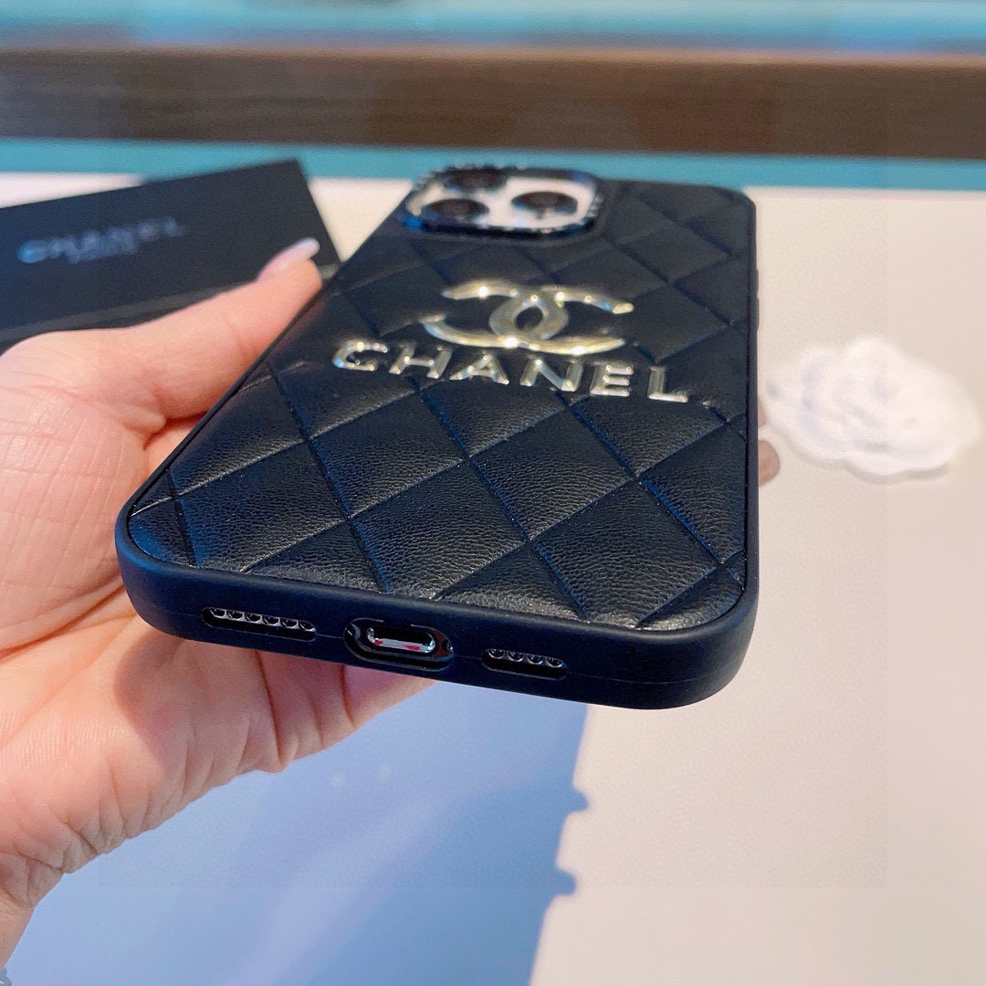 CHANEL mobile phone case