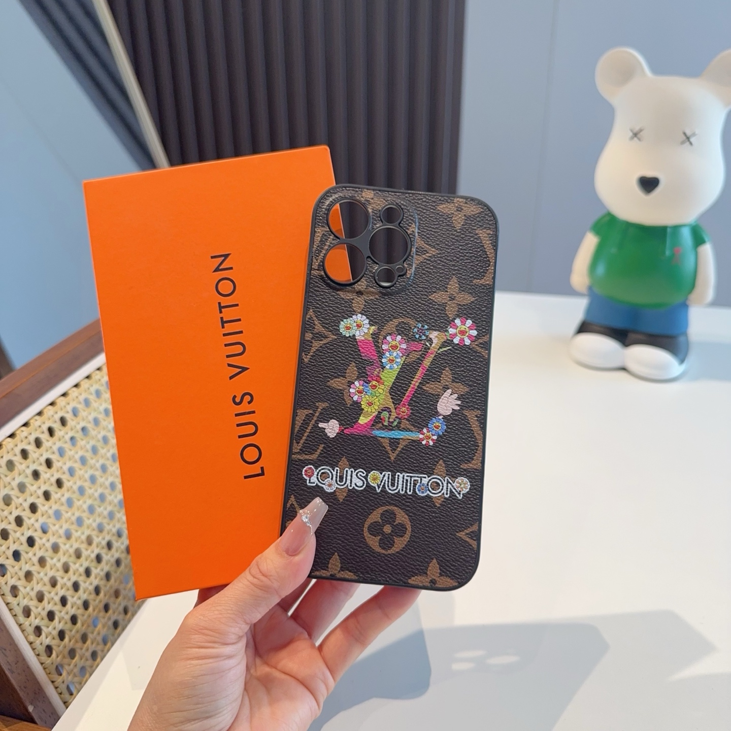 lv mobile phone case