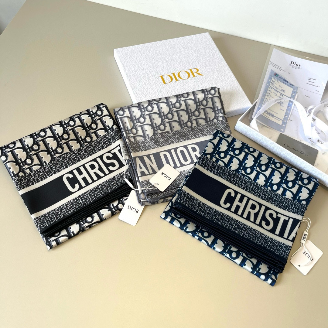 DIOR Scarf