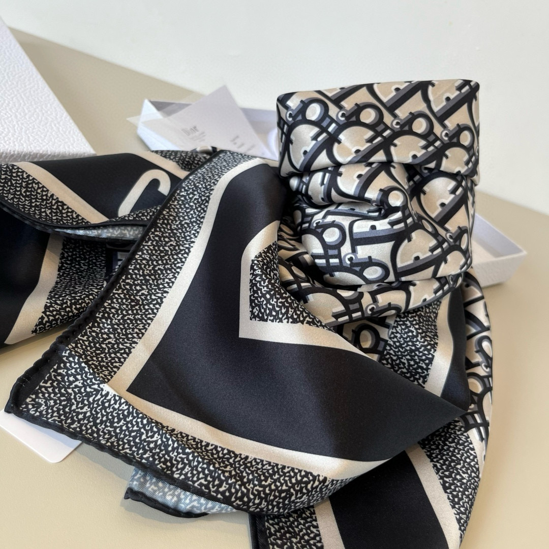 DIOR Scarf