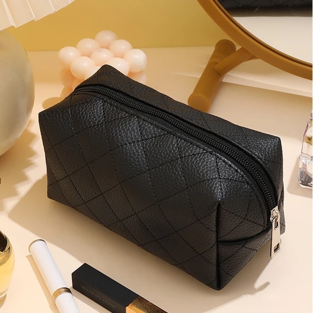 Large Travel Cosmetic Bag for Women Leather Makeup Organizer Female Toiletry Kit Bags Make Up Case Storage Pouch Luxury Lady Box