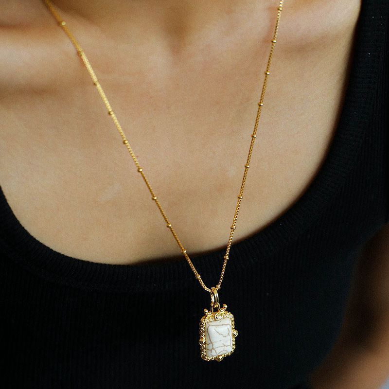 Geometric Hexagonal Shell Necklace For Women