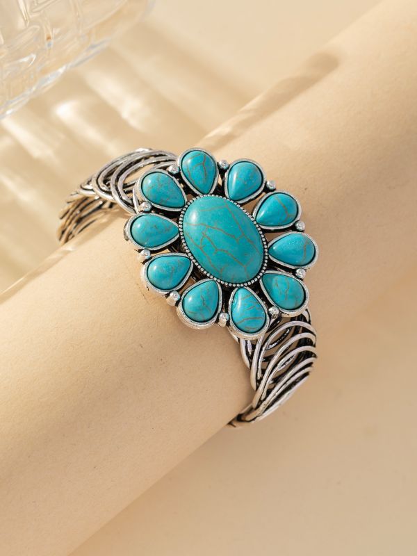 Bohemian Style Elliptical Floral Pattern Turquoise Bracelet.