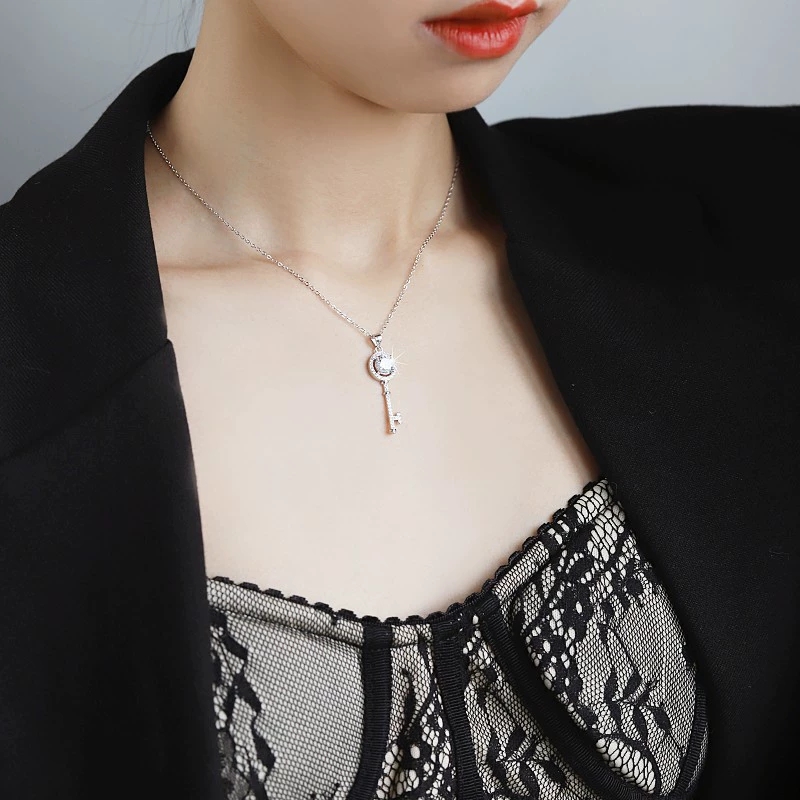 6#oissanite Necklace Pendant Female Snowflake Light Luxury Necklace