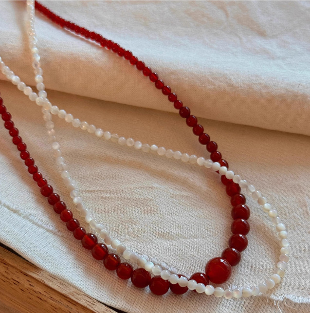 24#red agate necklace