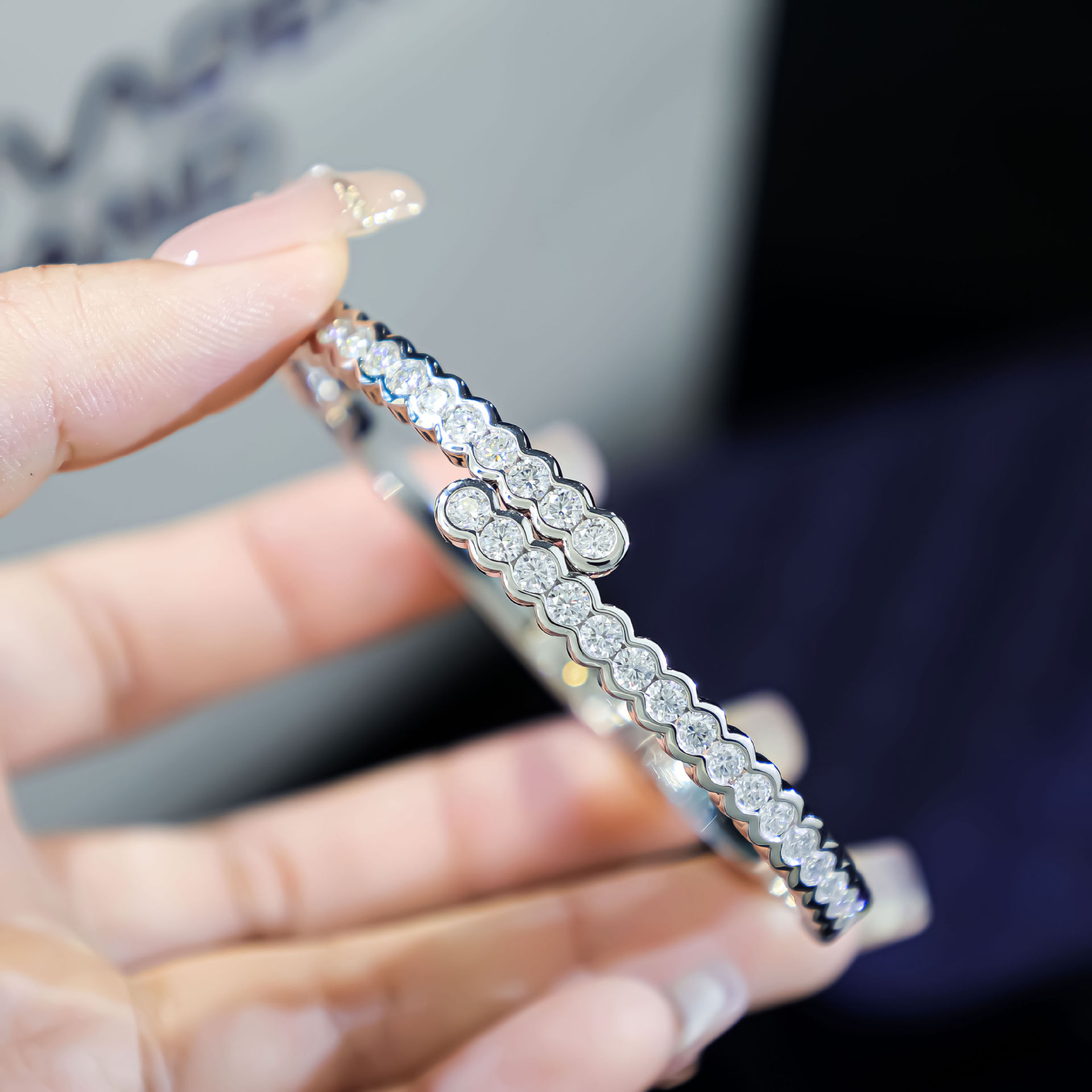 39# Fashion Bracelet