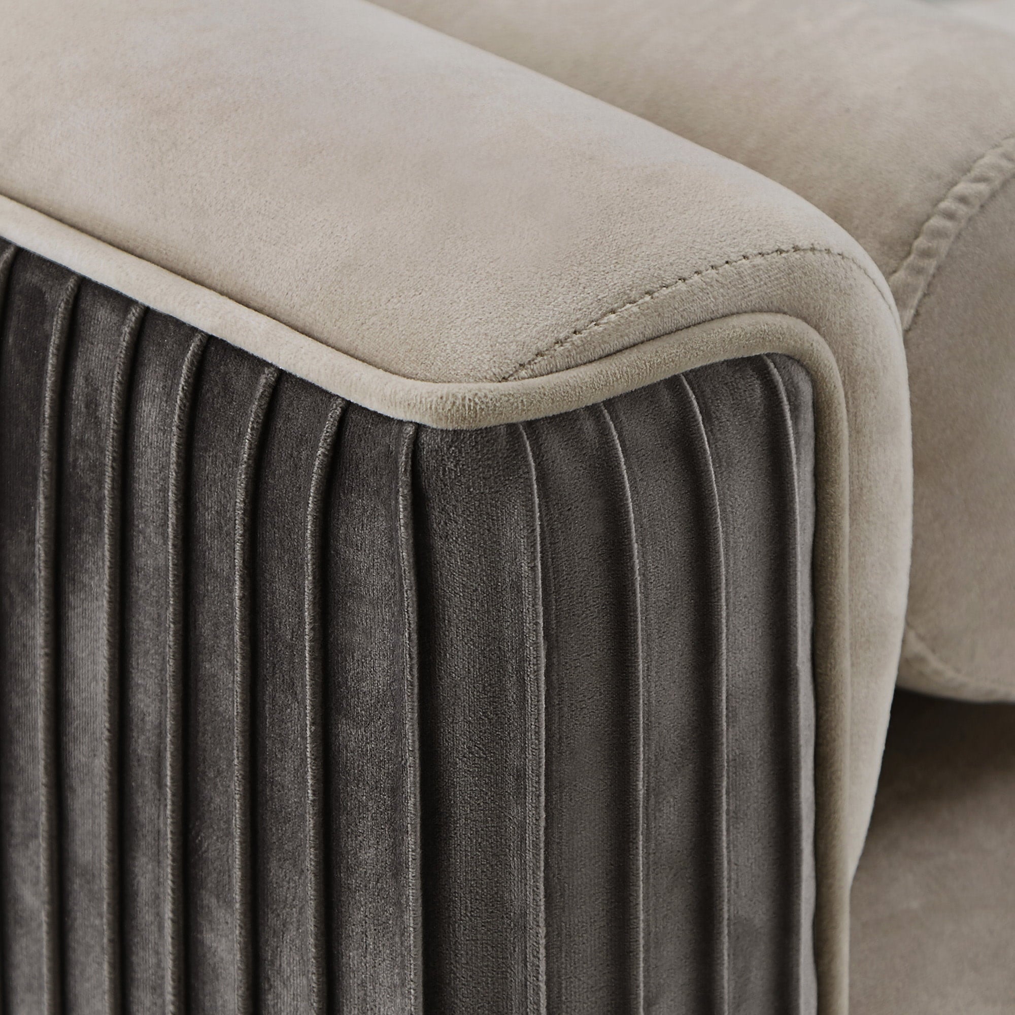 Weston Home Bergman Chesterfield Pleated Velvet 54
