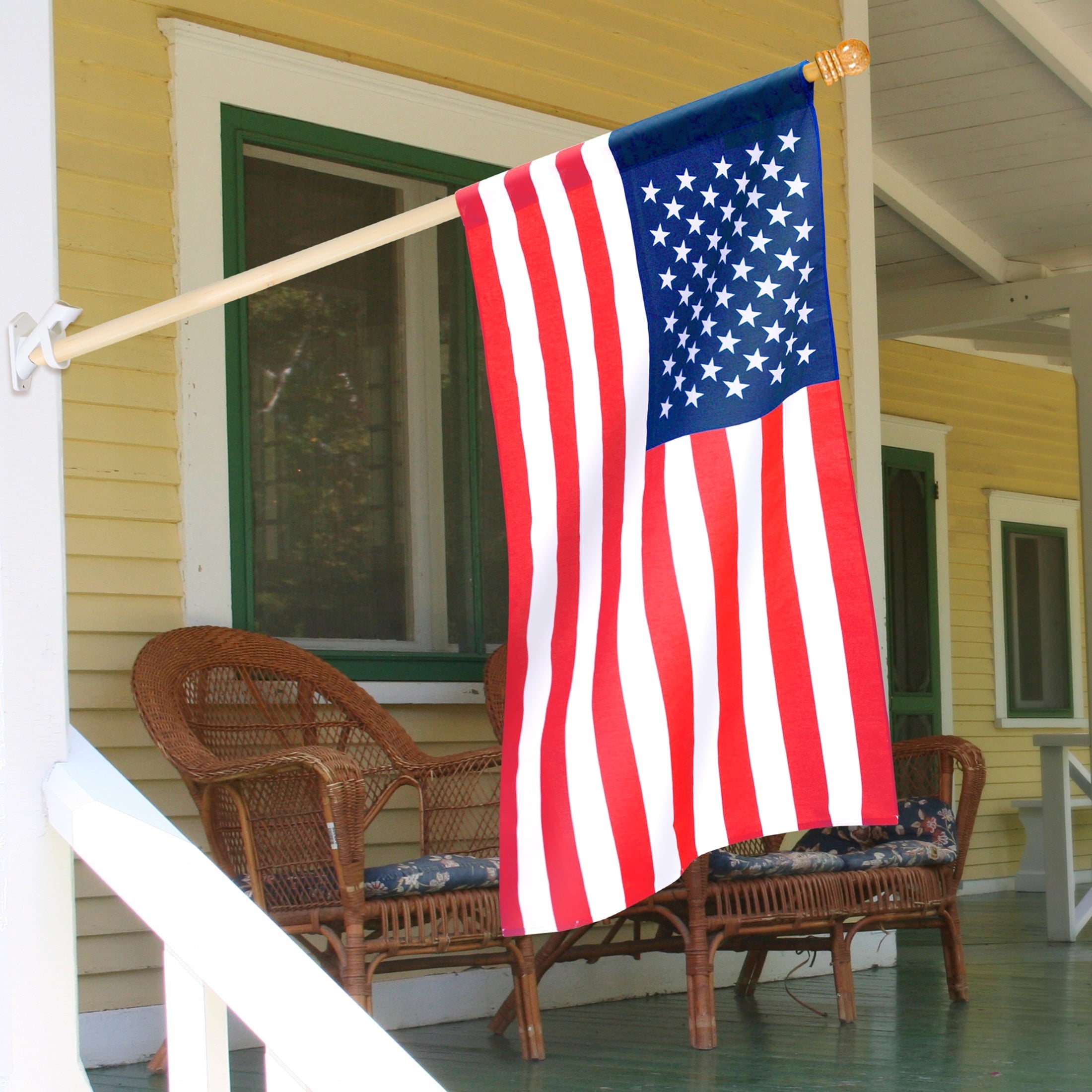 Polycotton Banner Style Flag with 5 Wood Pole and Bracket Set by Annin, 2.5' x 4'