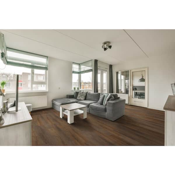 Sienna Elmhurst Oak 10mm T x 7 in. W Waterproof Laminate Wood Flooring (18 sq. ft./case)