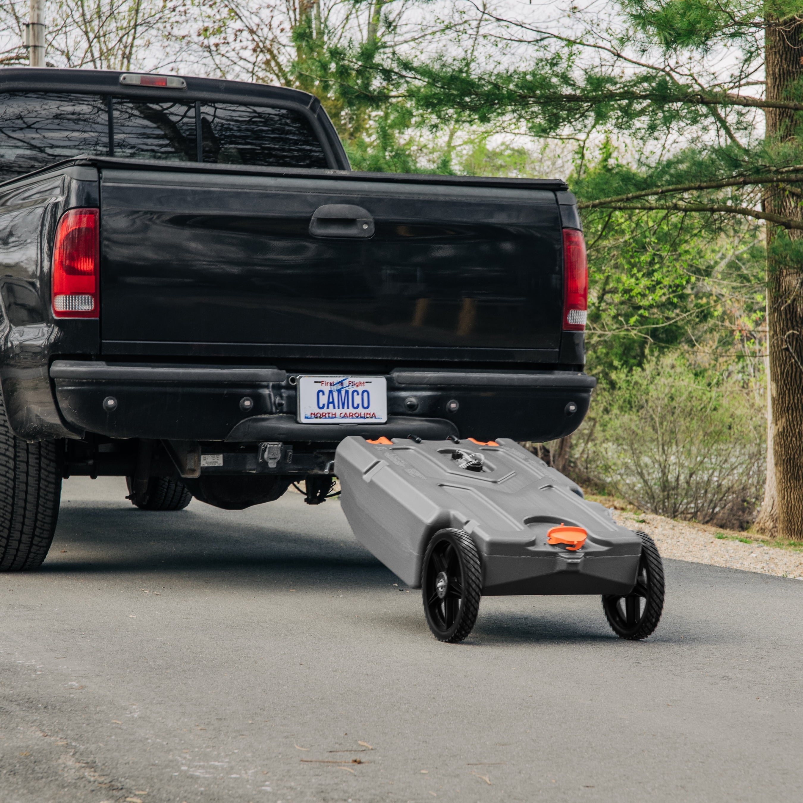 Camco Rhino 36-Gallon Portable RV Tote Tank, Black