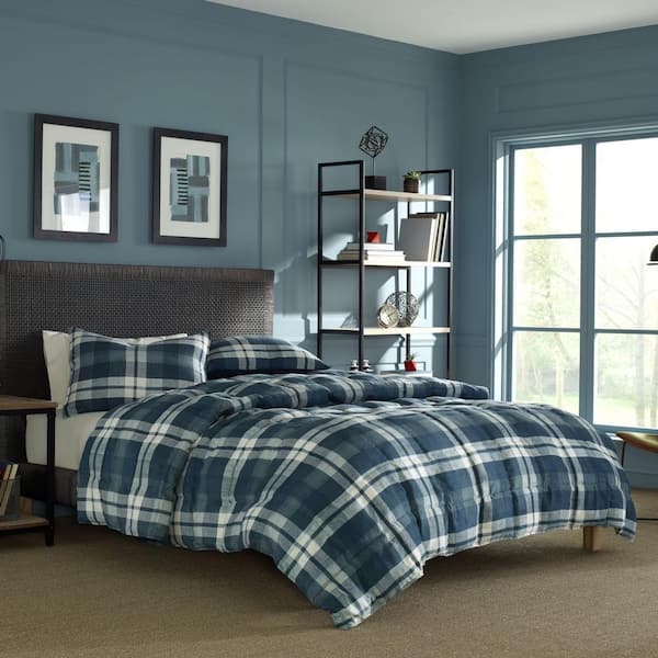 Crossview Plaid 3-Piece Navy Blue Micro Suede King Comforter set