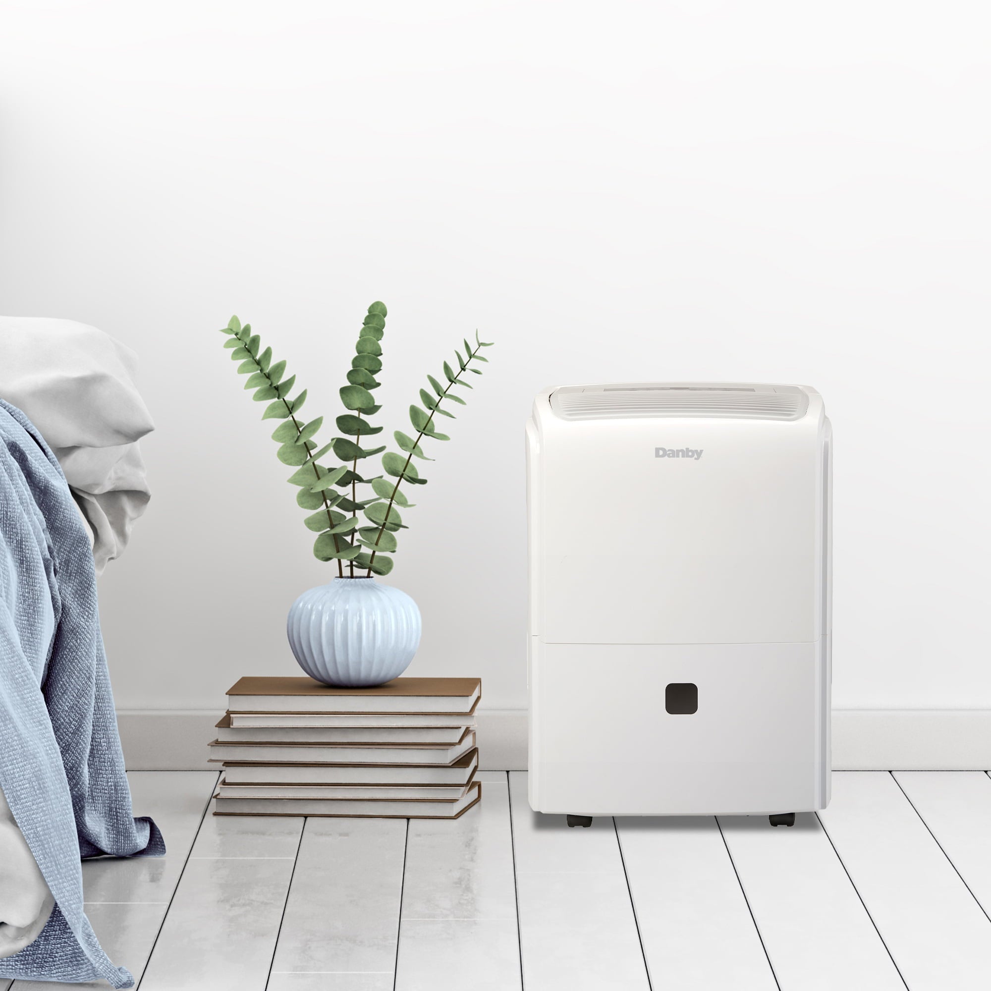Danby DDR040EBWDB 40 Pint Dehumidifier in White
