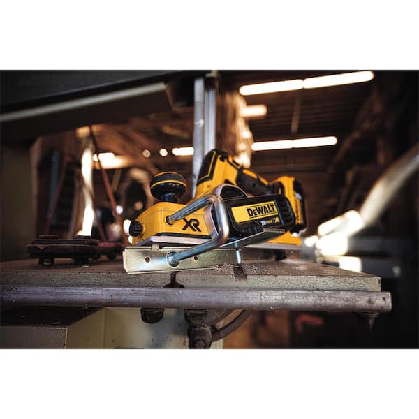 20V MAX XR Cordless Brushless 3-1/4 in. Planer (Tool Only)