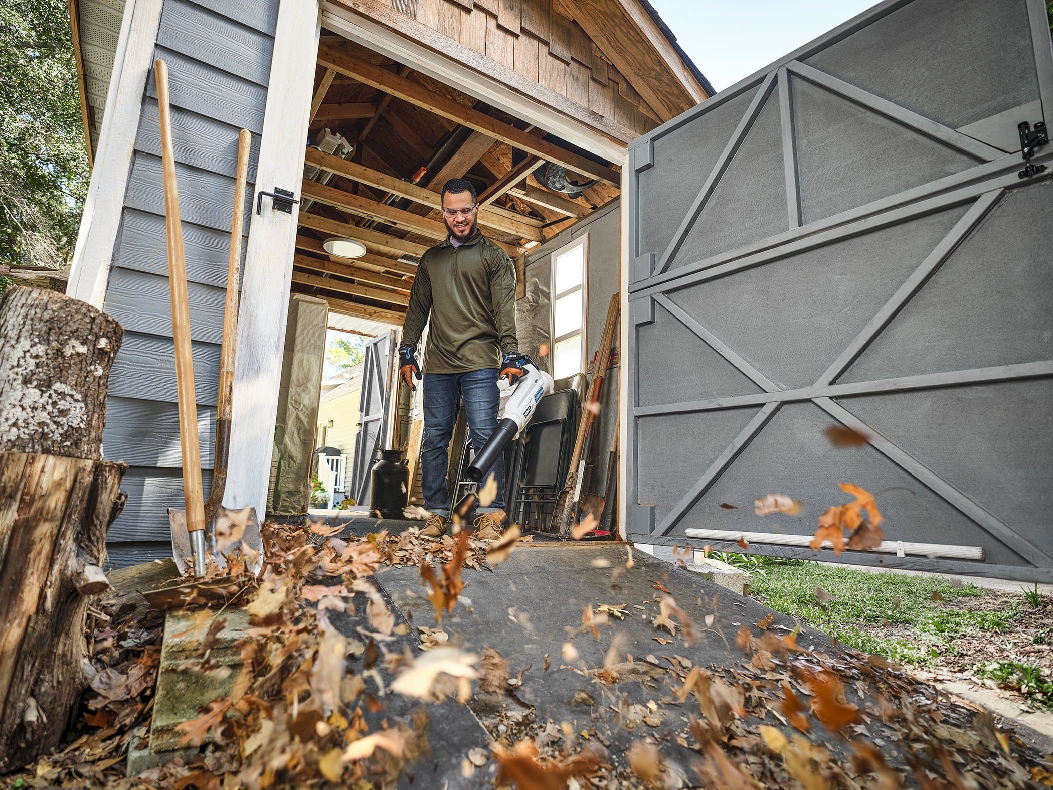 HART 20-Volt 90 MPH at 250 CFM Battery Powered Axial Blower Kit, (1) 2.0Ah Lithium Ion Battery