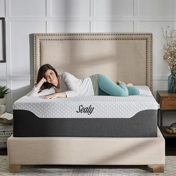 Cool and Clean 14 in. Medium Hybrid Memory Foam Innerspring King Mattress
