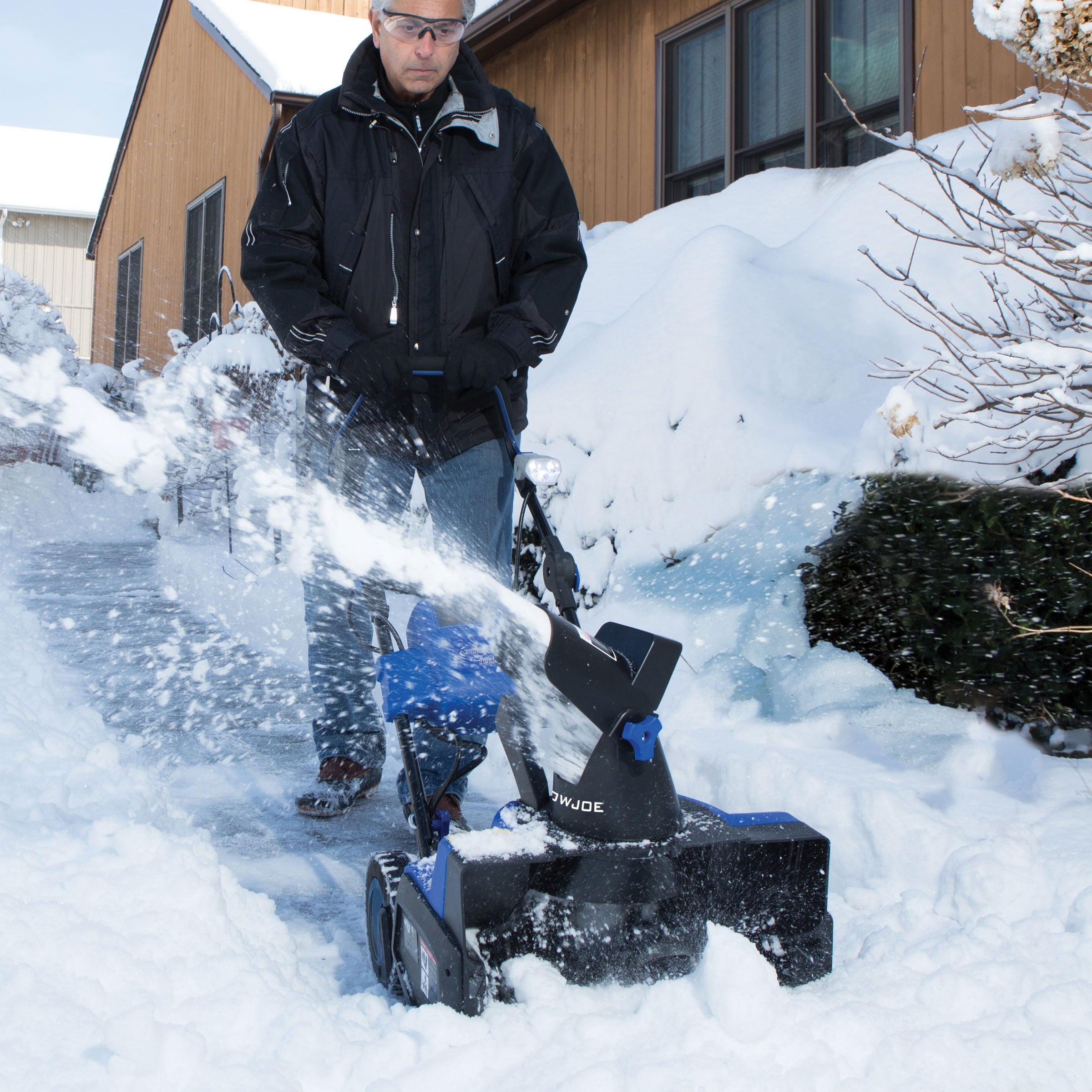 Snow Joe iON18SB 40-Volt iONMAX Cordless Brushless Single Stage Snowblower Kit, 18-Inch, With 4.0-Ah Battery and Charger