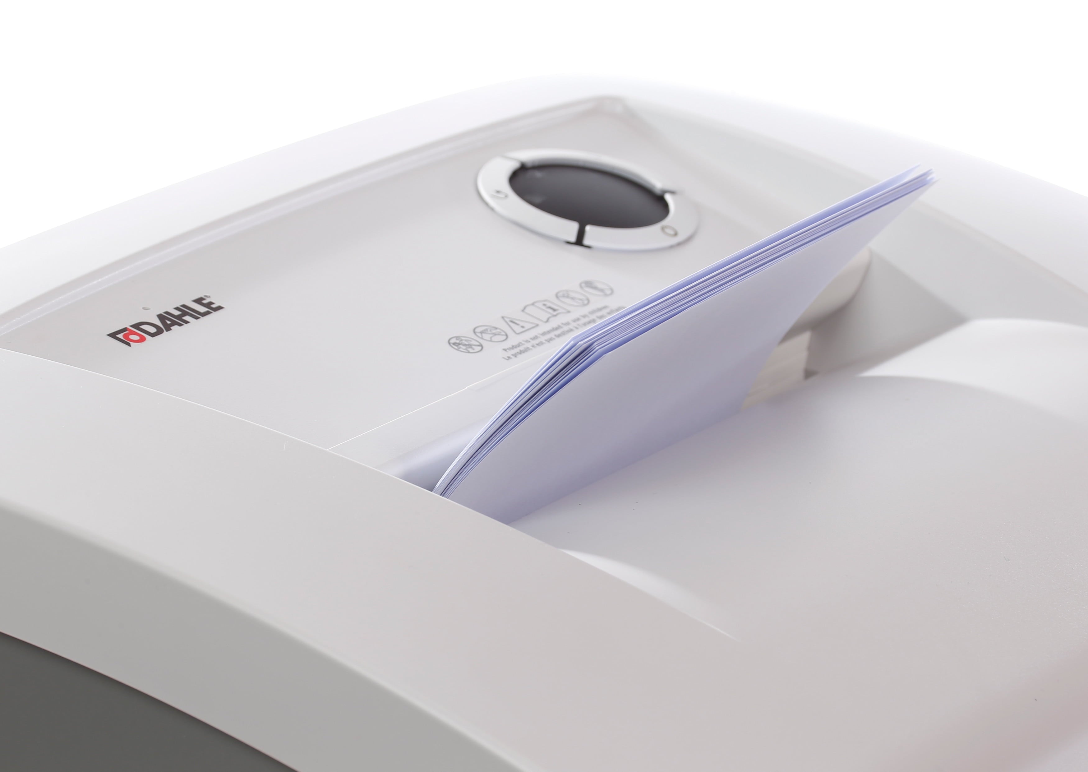 Dahle 50314 Oil-Free Paper Shredder w/Jam Protection, German Engineered, 16 Sheet Max, Level P-4