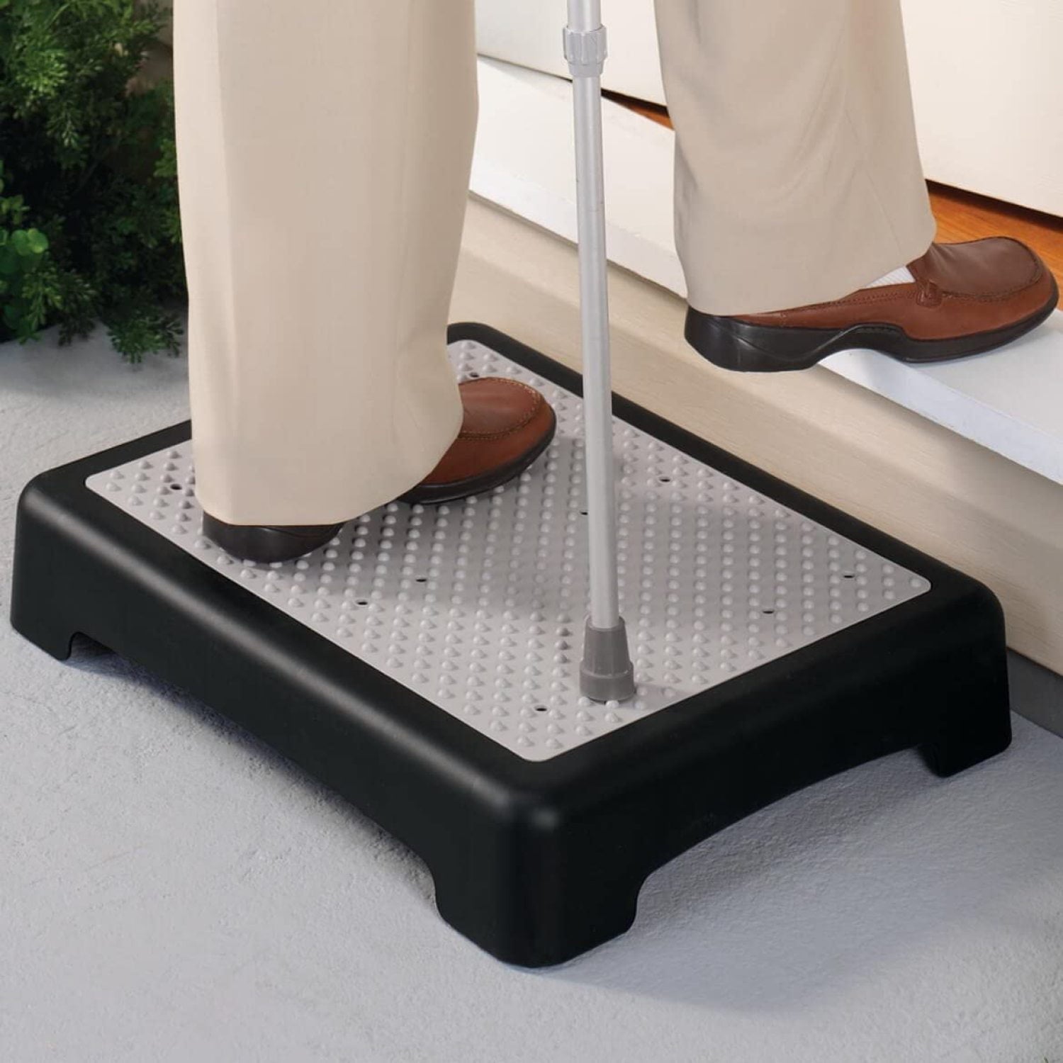 Non-Slip Indoor/Outdoor 4 Inch Height Mobility Platform Step