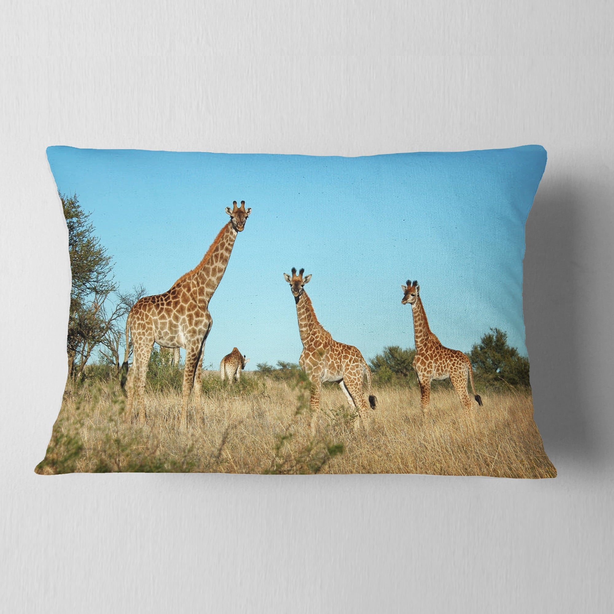Designart Giraffe Family in Africa - African Throw Pillow - 12x20