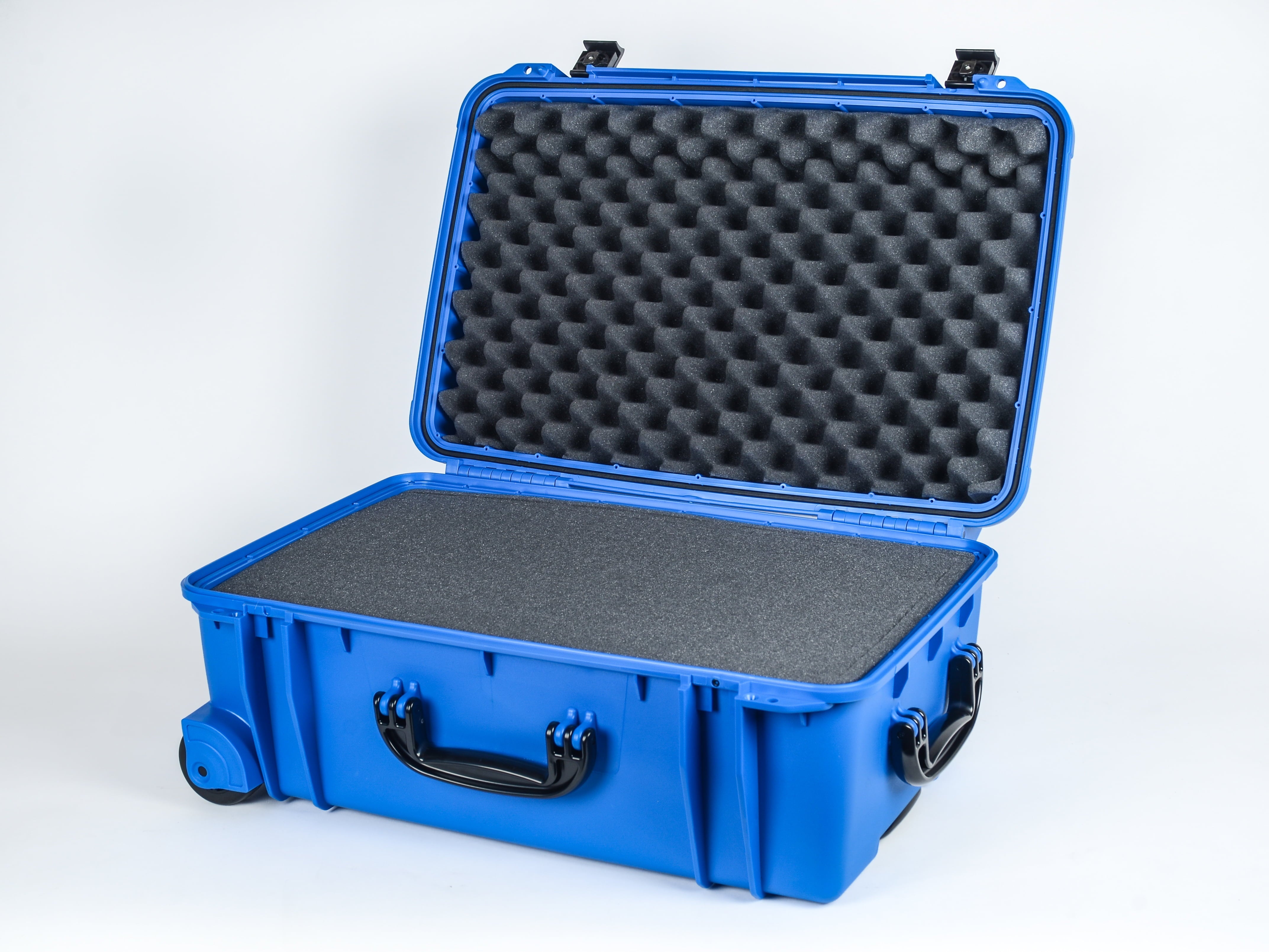 Seahorse 920 Wheeled Case with Foam, Blue
