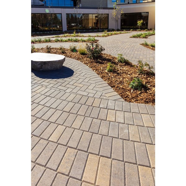 Holland 8.5 in. x 4.25 in. x 2.375 in. Rectangle Beechwood Concrete Paver (280-Pieces/69 sq. ft./Pallet)