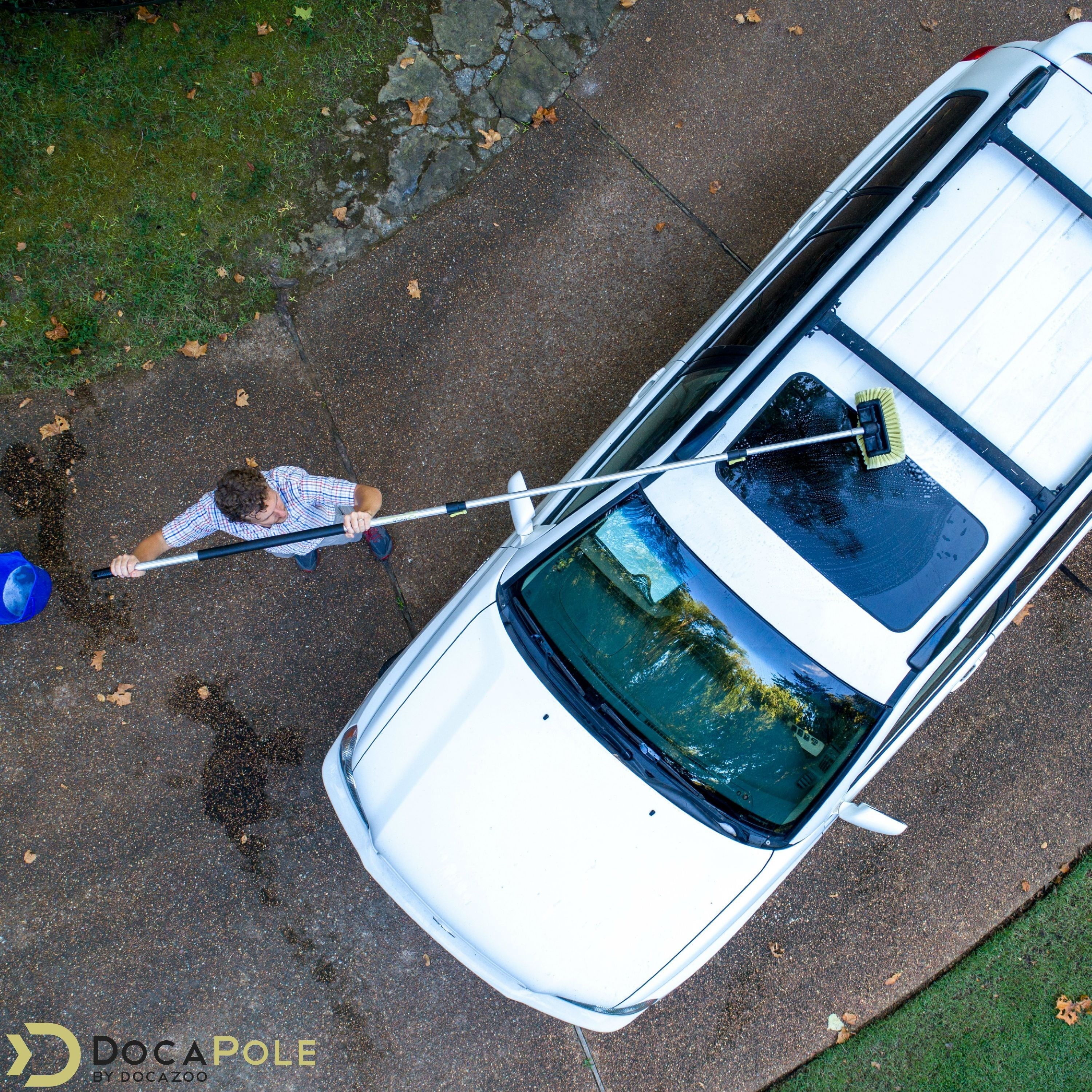 DocaPole Car Cleaning Kit: Car Wash Kit with 5-12’ Extension Pole & Soft  Brush, Car Squeegee, Car Wash Mitt (2X), Microfiber Cleaning Head