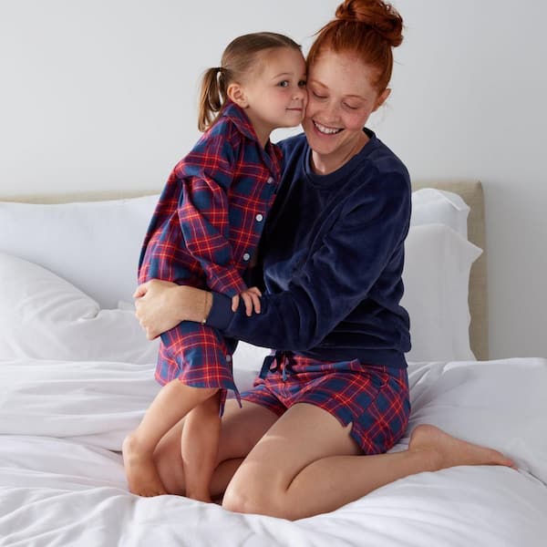 Company Cotton Family Flannel Navy Red Plaid Women's Medium Red/Navy Long Sleeve Pajama Short Set