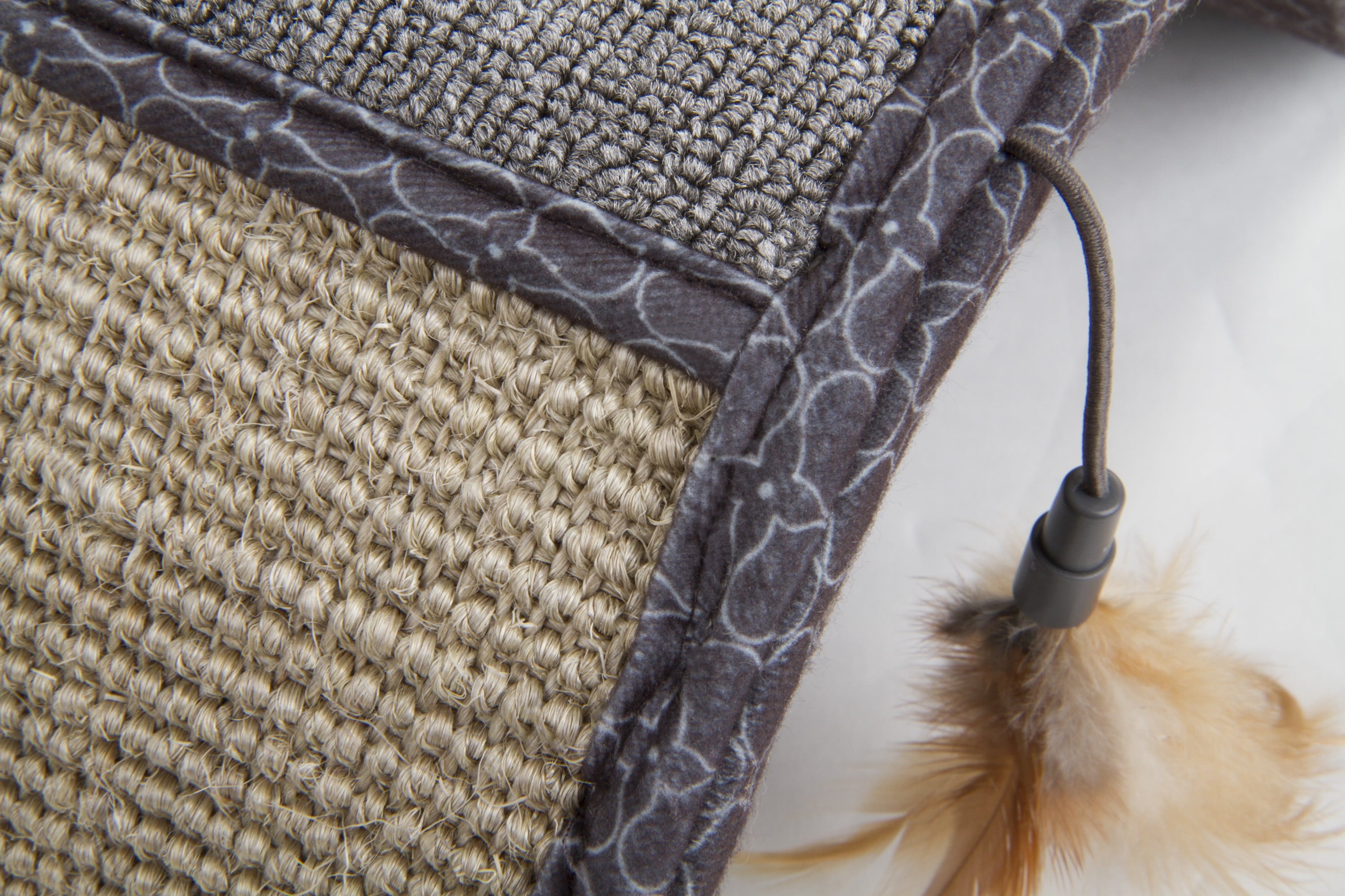 SmartyKat Scratch Scroll with Feather Toy, Multi-Surface Sisal & Carpet Cat Scratcher, Interactive Scratching Outlet & Lounger